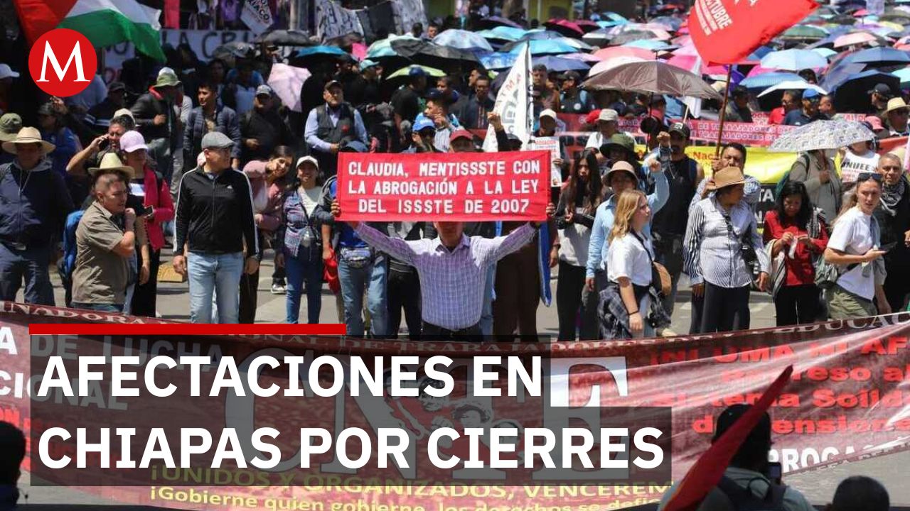 Maestros de la CNTE en Chiapas cierran carreteras y cobran cuotas
