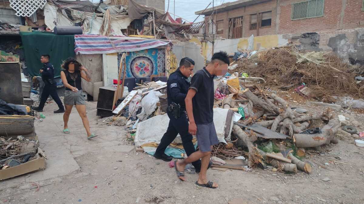 Vecinos y quienes viven en el predio llamaron a las autoridades ante su hartazgo por el foco de infección que provocan. | Especial