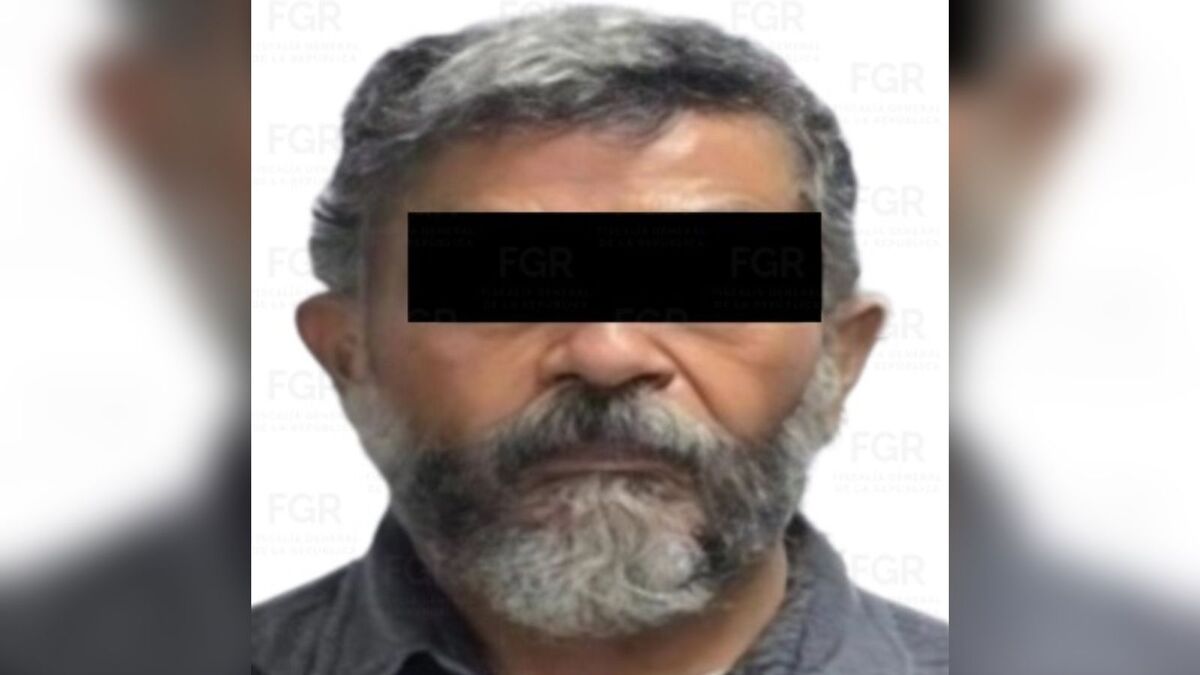 Durante su aprehensión, se aseguraron 2 mil 500 dólares y 36 mil 590 pesos mexicanos. | Foto: Especial