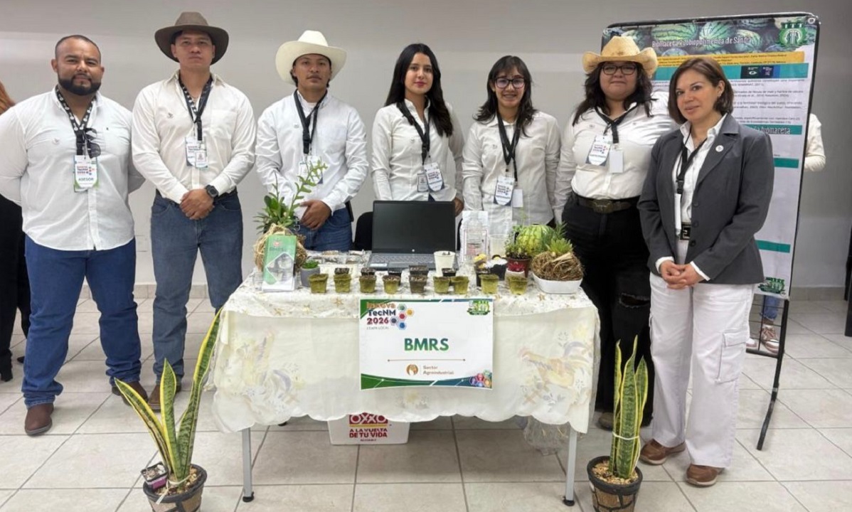Los estudiantes de Ingeniería en Agronomía buscan reducir el uso de plásticos en macetas. (Especial)