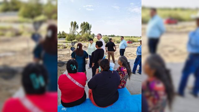 La expresión de la alcaldesa durante un diálogo con manifestantes que bloqueaban una carretera por la falta de agua se viralizó en redes.| Especial.