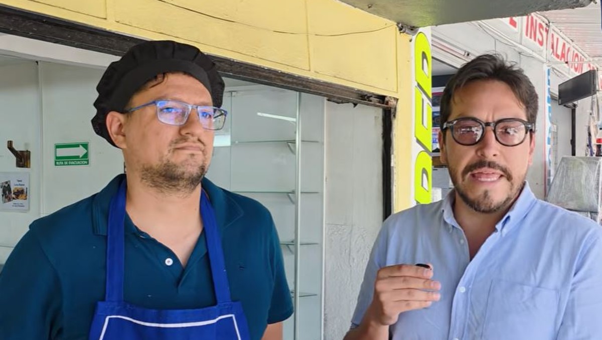 El influencer confrontó a la persona que se apropió de su negocio de tacos. | Captura