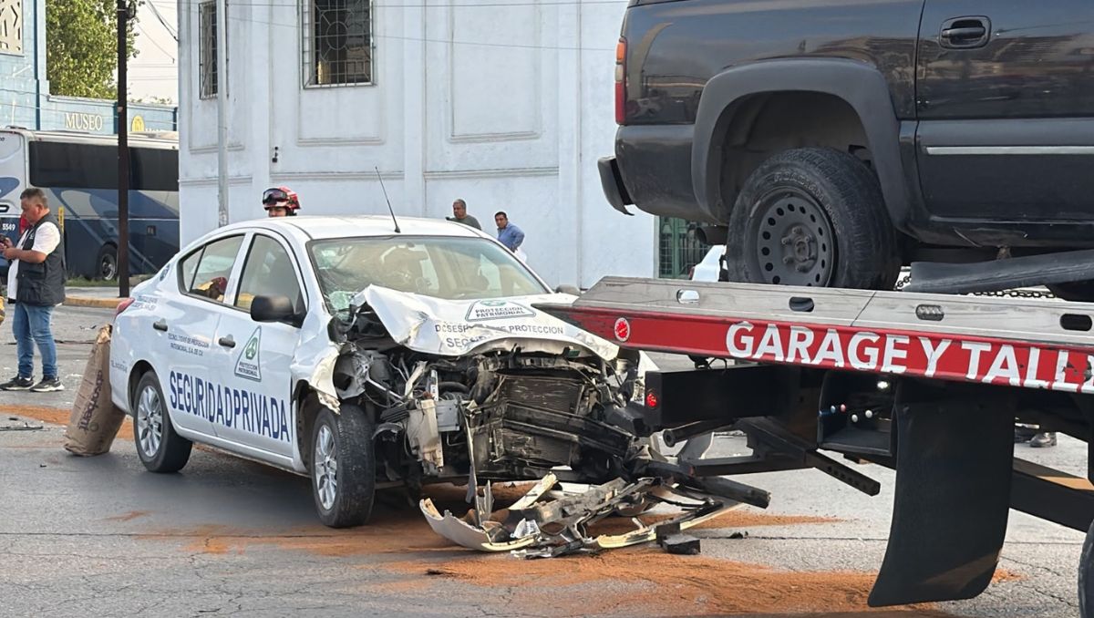 Paramédicos de la Cruz Roja trasladaron al conductor lesionado, un hombre de alrededor de 45 años | Erik Solheim Rocha