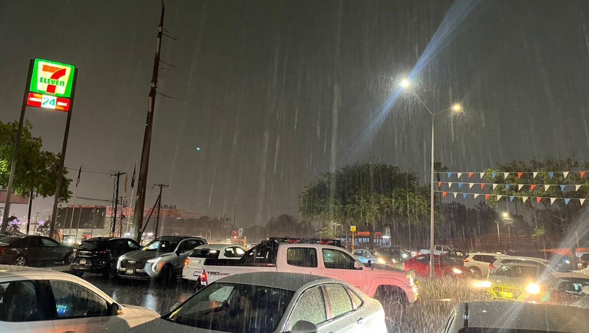 Se registran lluvias en Área Metropolitana de Monterrey. | Abish Puente