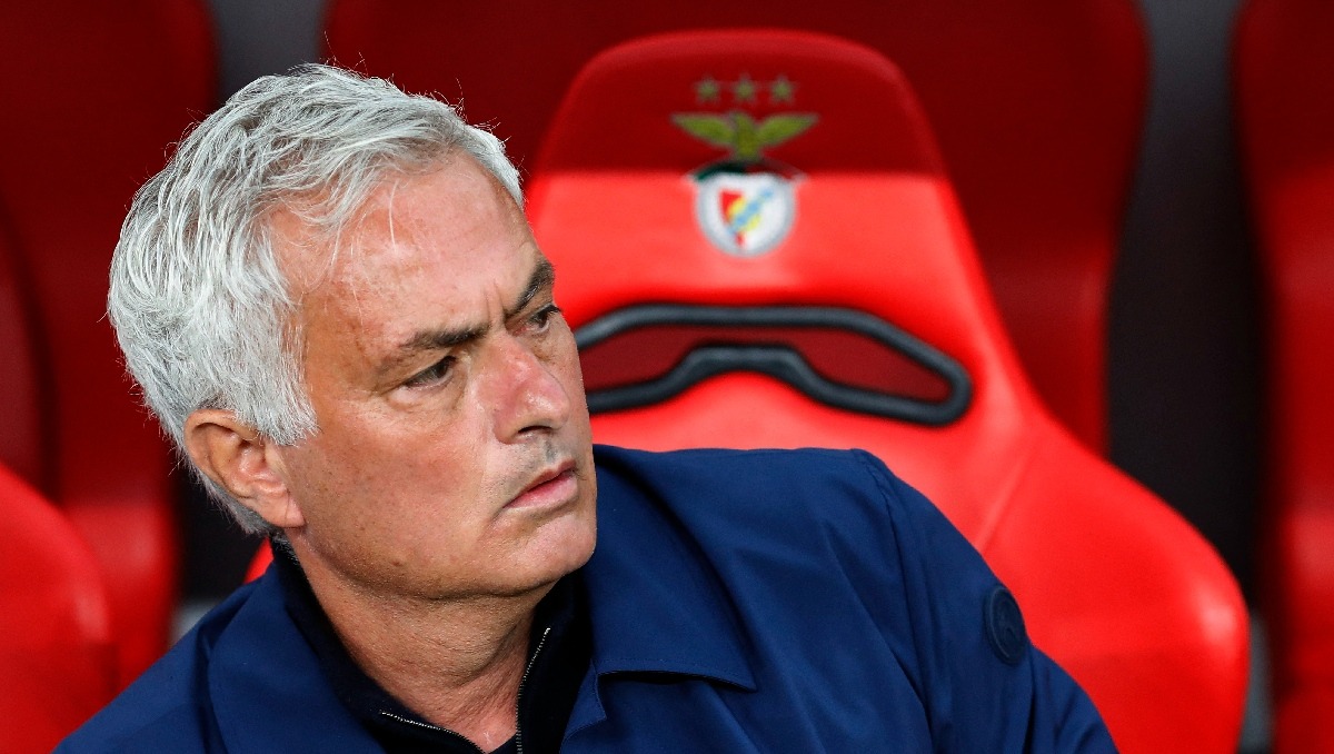 Benfica oficializa oferta de Florentino Pérez por Mourinho, quien tiene cláusula 15 millones de euros (Reuters)