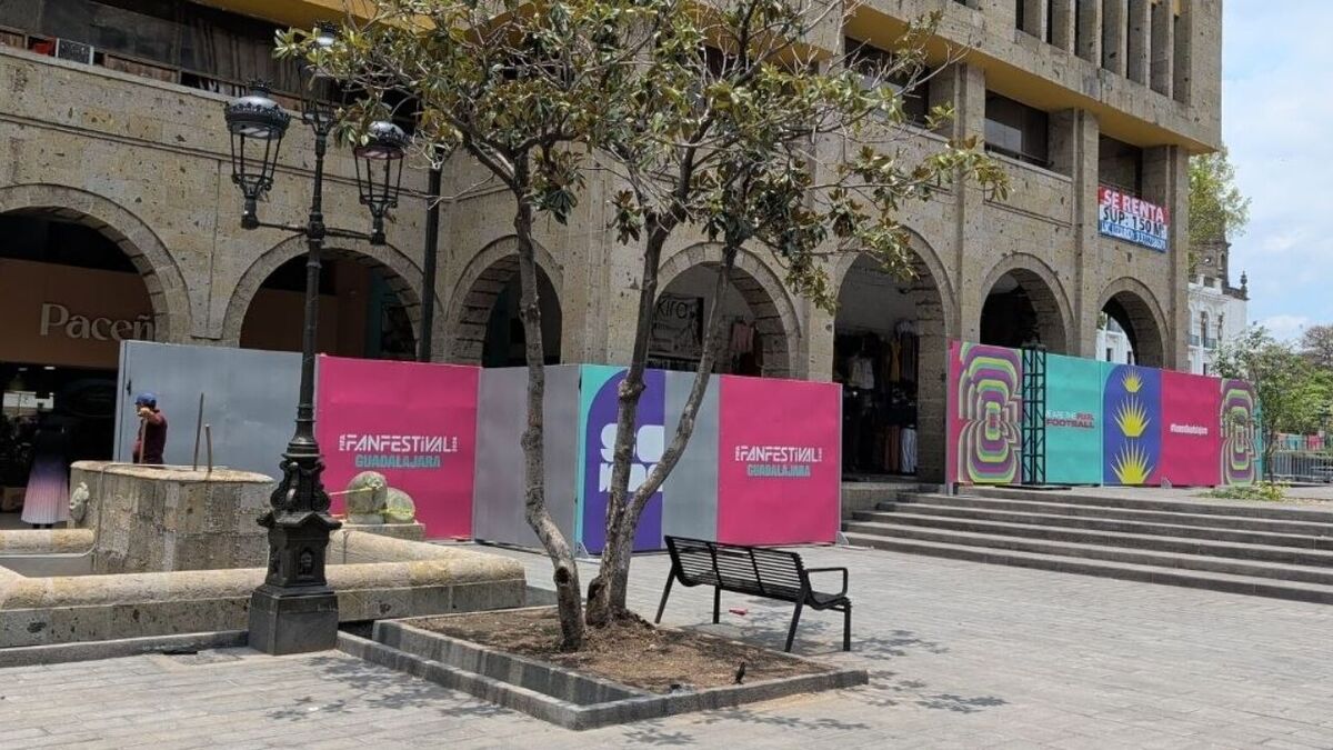 El Impacto de las Vallas del FIFA Fan Fest en Guadalajara (Roberto Hurtado)