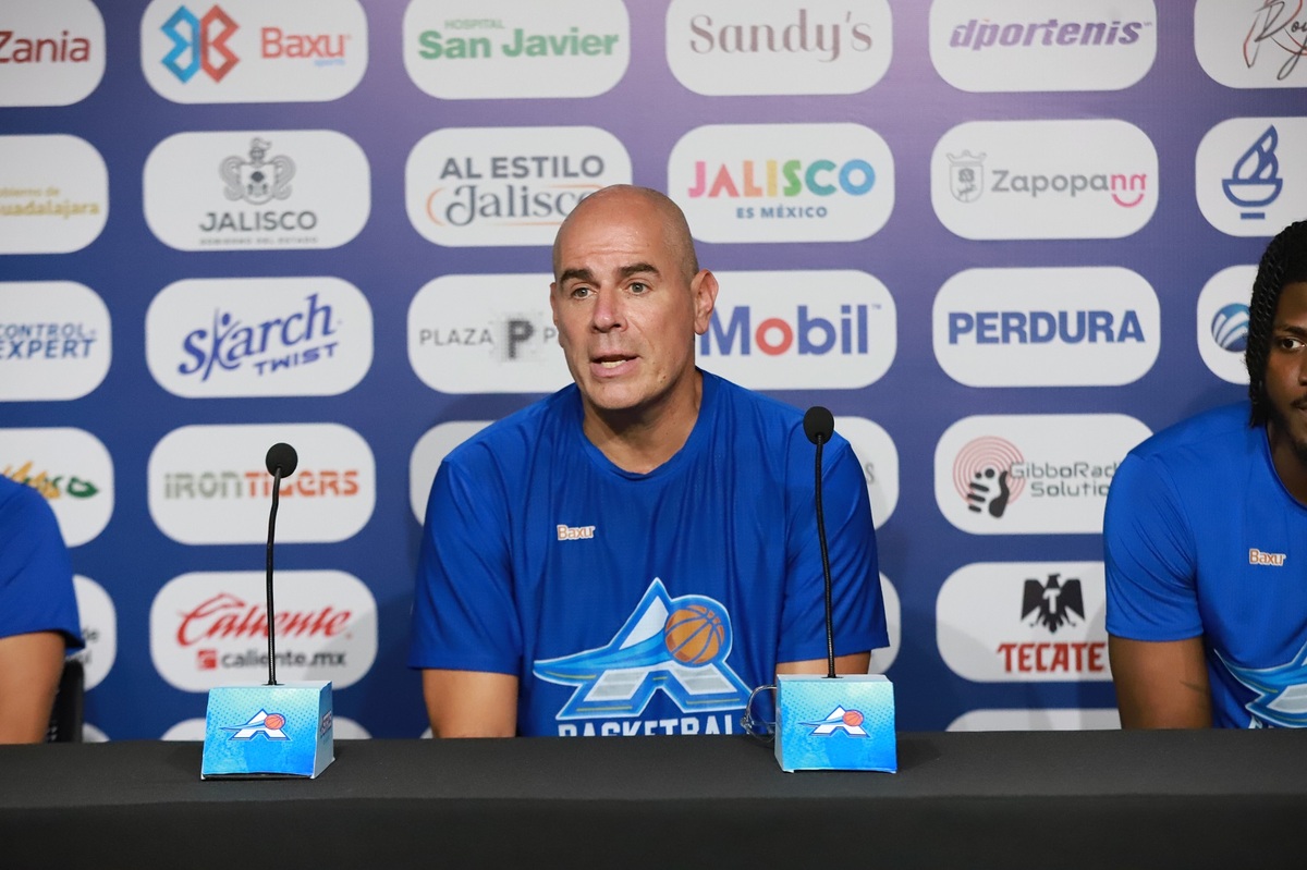 Iván Déniz, coach de Astros de Jalisco. (Cortesía)