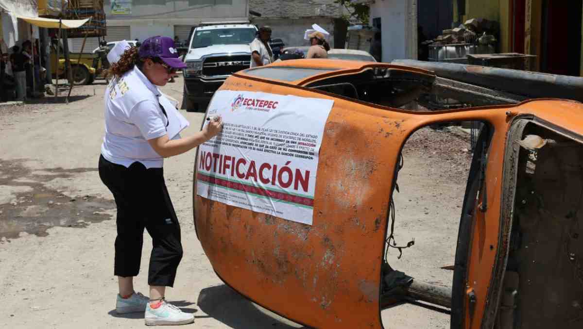 Con el operativo Rastrillo Social, Ecatepec busca liberar espacios públicos ocupados de forma irregular. Foto: Especial