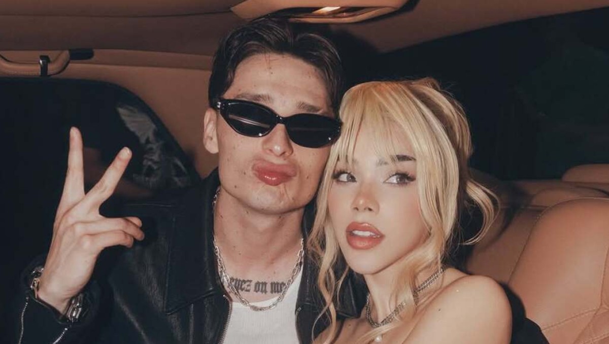 La cantante de pop y el referente de los corridos han generado dudas sobre su relación. | Especial
