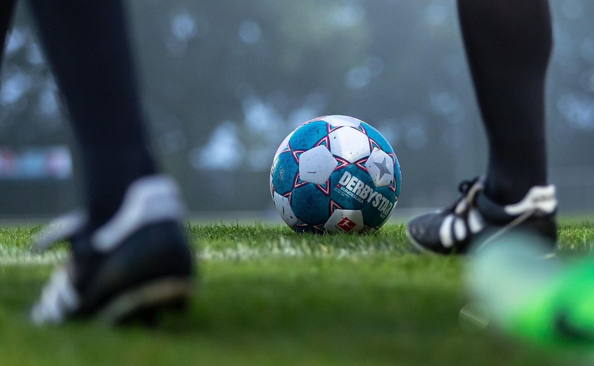 “El futbol es una guerra con reglamento”. (Pixabay)