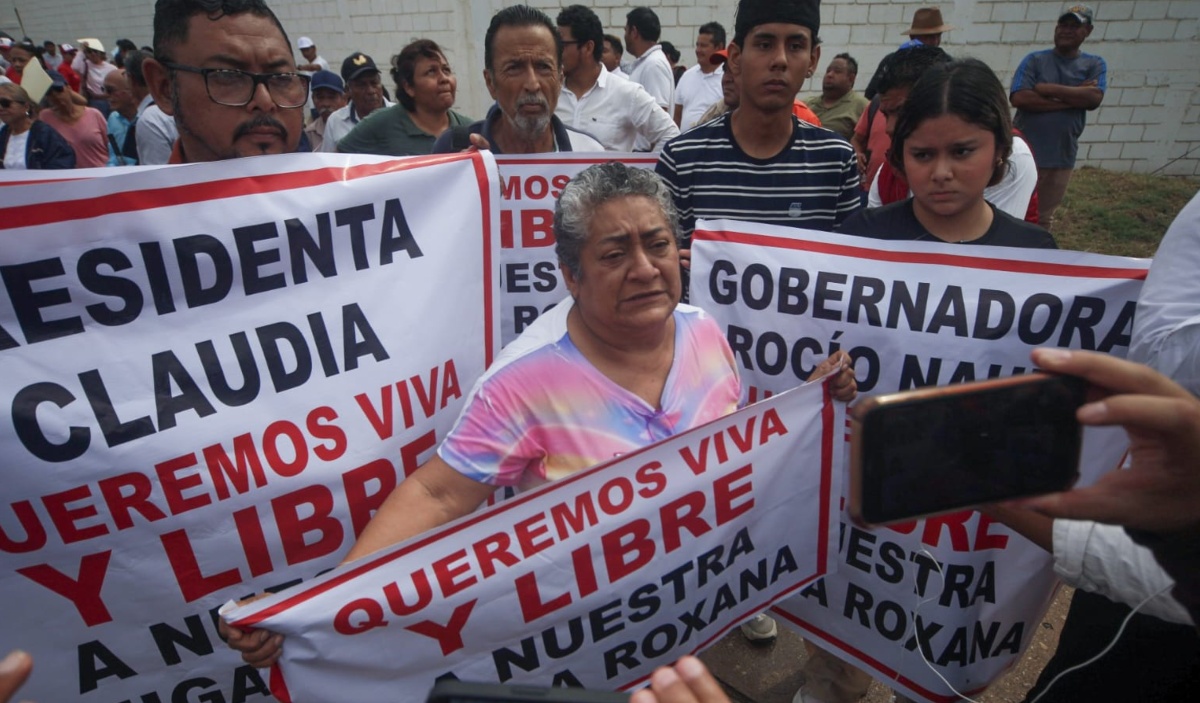 Familiares y compañeros de Roxana Guzmán exigen su aparición con vida | Foto: Araceli López