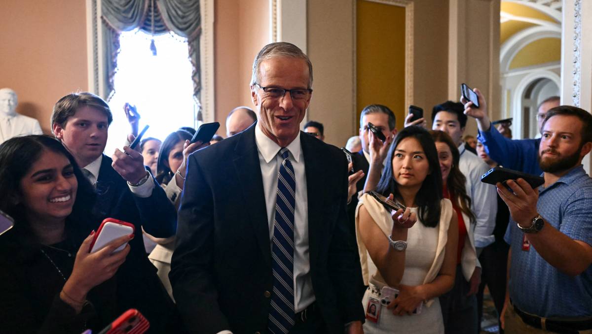 El líder de la mayoría del Senado estadounidense, John Thune, republicano de Dakota del Sur. | Foto: AFP