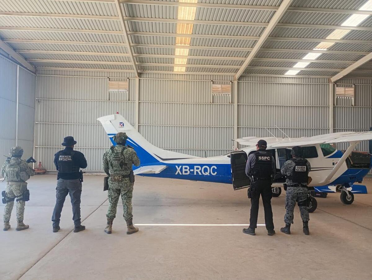 Las autoridades aseguraron una aeronave tipo Cessna 206. | Foto: Especial