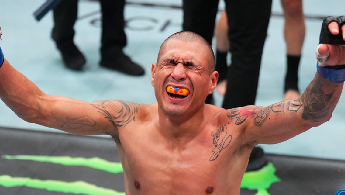 Edgar Chairez consigue imponente victoria en UFC Vegas 118 con sumisión (X @ufc)