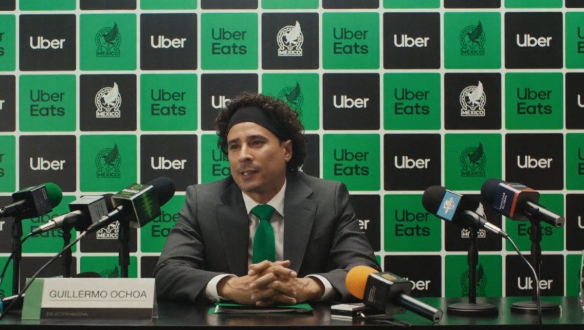 Sin más excusas: 'Memo' Ochoa se une a Uber (Cortesía)
