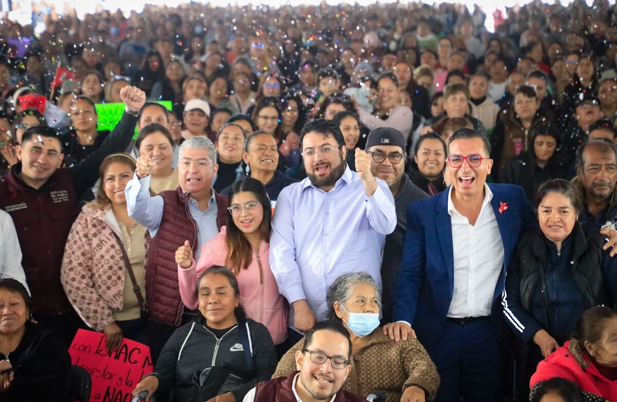 El Gobierno del Estado de México, a través de la Secretaría de Bienestar, realizó la entrega de 15 mil tarjetas. | Foto: Especial