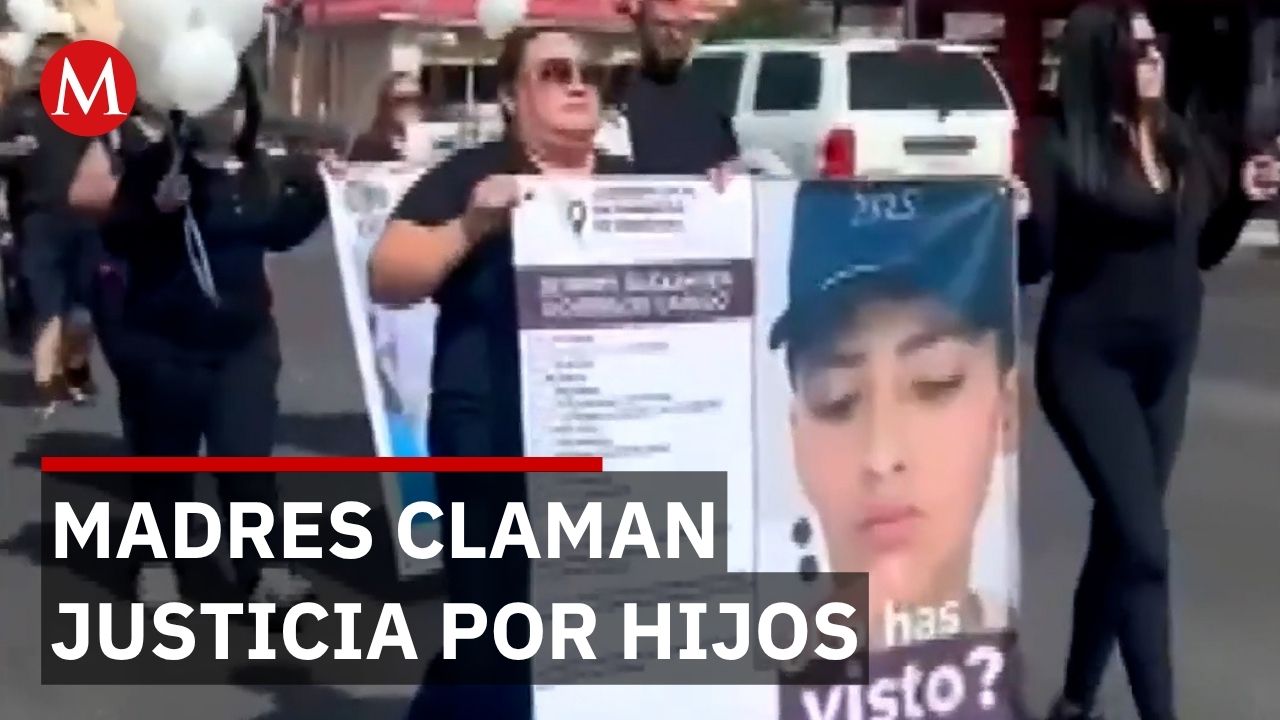 Madres de Tecate marchan en silencio con globos blancos pidiendo justicia por menores desaparecidos