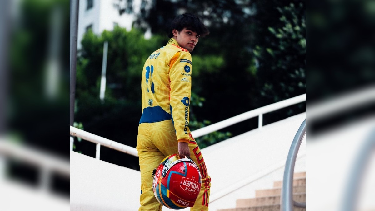Maluma diseña el casco de Sebastián Montoya para el GP de Mónaco en la Fórmula 2 (Instagram @adidasmotorsport)