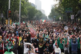 "La ola más grande del mundo" realizada en Paseo de la Reforma el sábado 6 de junio de 2026