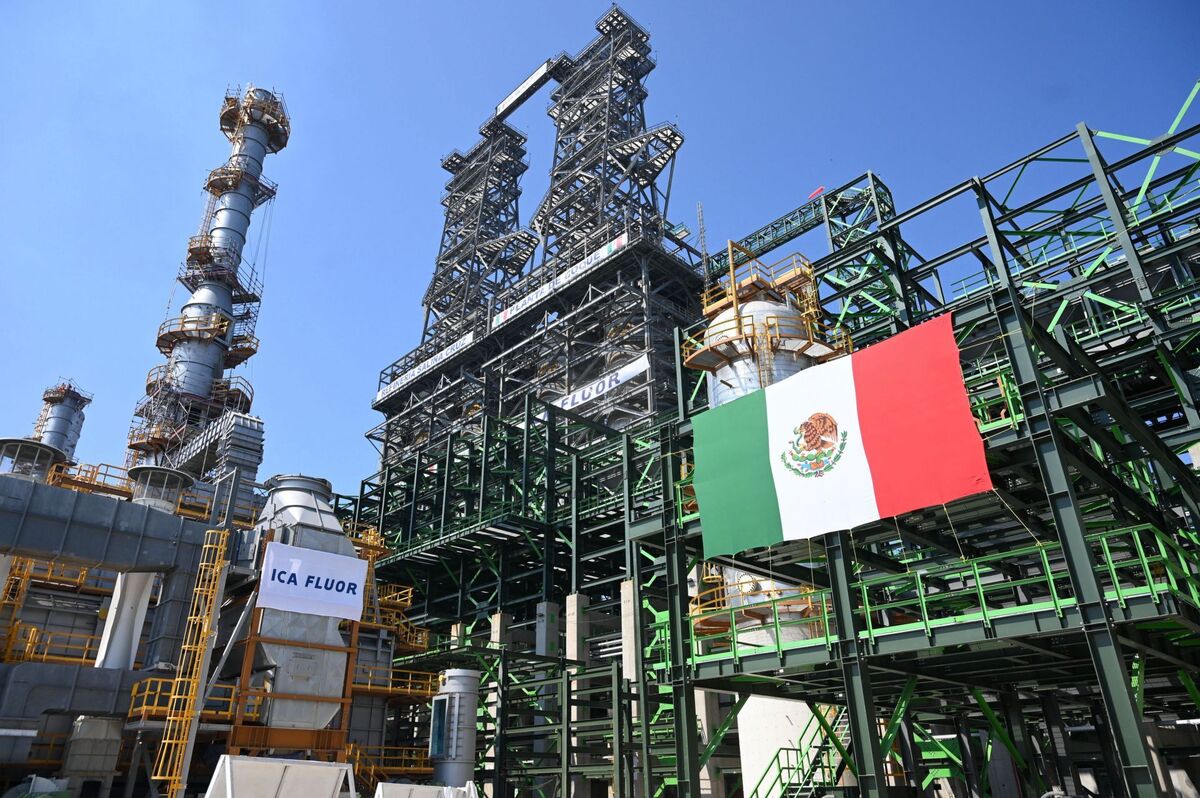 La Presidenta reconoció a la petroquímica de Pemex. | Foto: Cuartoscuro