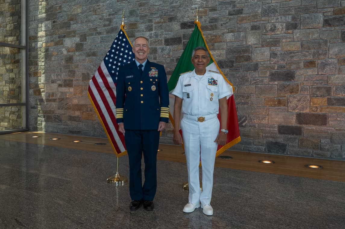 El secretario de Marina se reunió con el Almirante Kevin E. Lunday. | Foto: X (@SEMAR_mx)