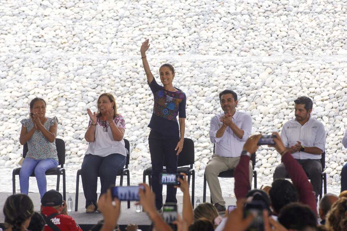 Desde Veracruz, la Presidenta aseguró que no se deslindará de AMLO. | Foto: Araceli López