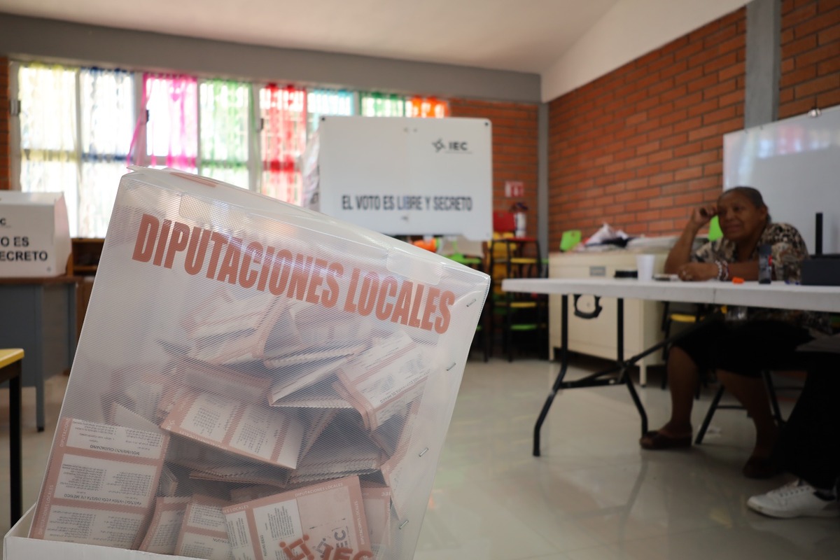 Coahuilenses acuden a las urnas para renovar el Congreso del Estado. | Verónica Rivera.