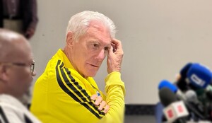 Hugo Broos, DT de Sudáfrica, asegura que todo el país apoyará a su selección en el Mundial.