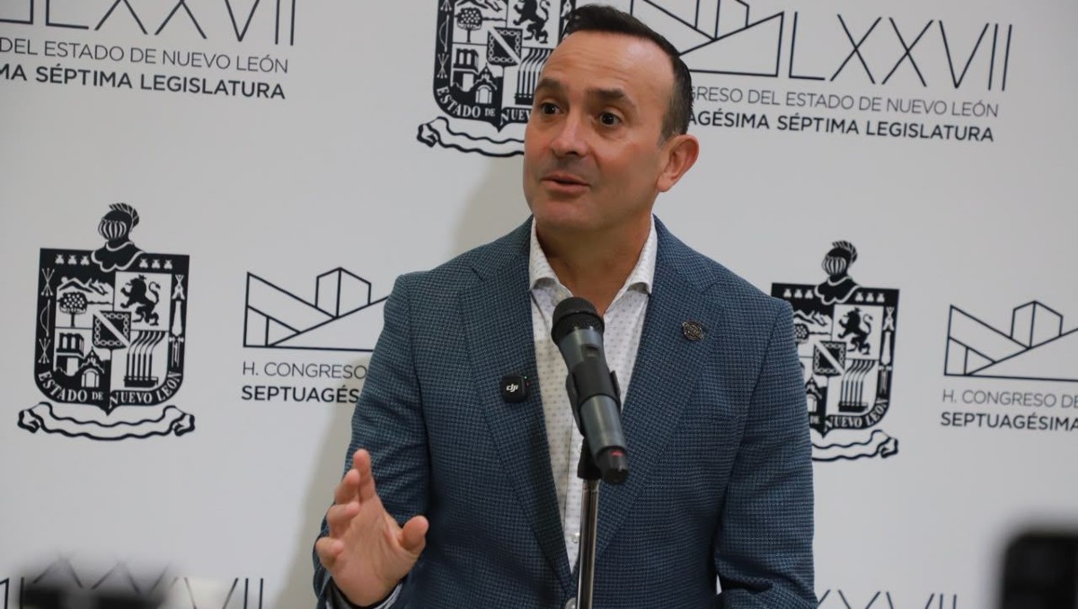 Carlos de la Fuente, del PAN, reconoció que no hay comunicación con las demás bancadas. Foto: Especial