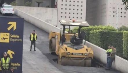 Se colocaron objetos mientras se lleva a cabo la reparación. | Foto: Especial