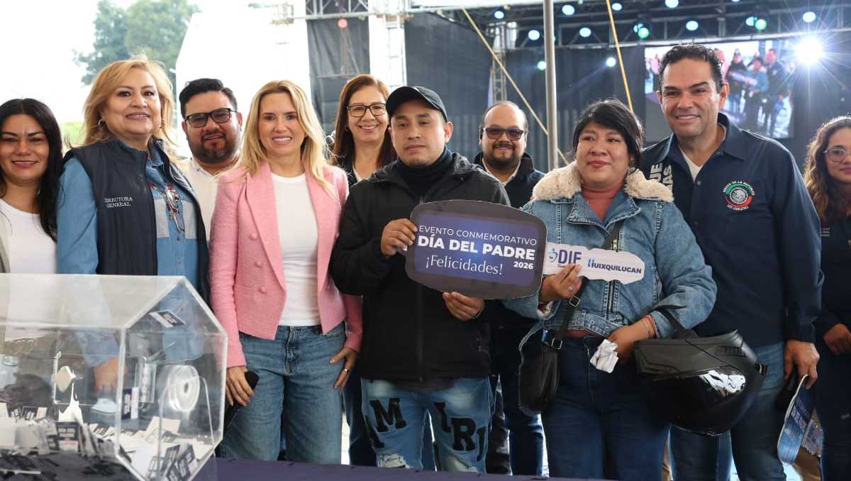 Huixquilucan reconoce el esfuerzo de los padres de familia. | Foto: Especial