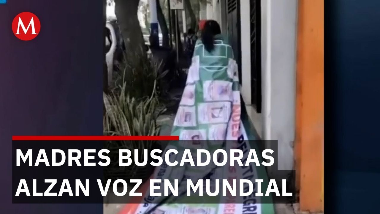 Madres buscadoras protestan en mundial mientras autoridades retiran carteles de desaparecidos
