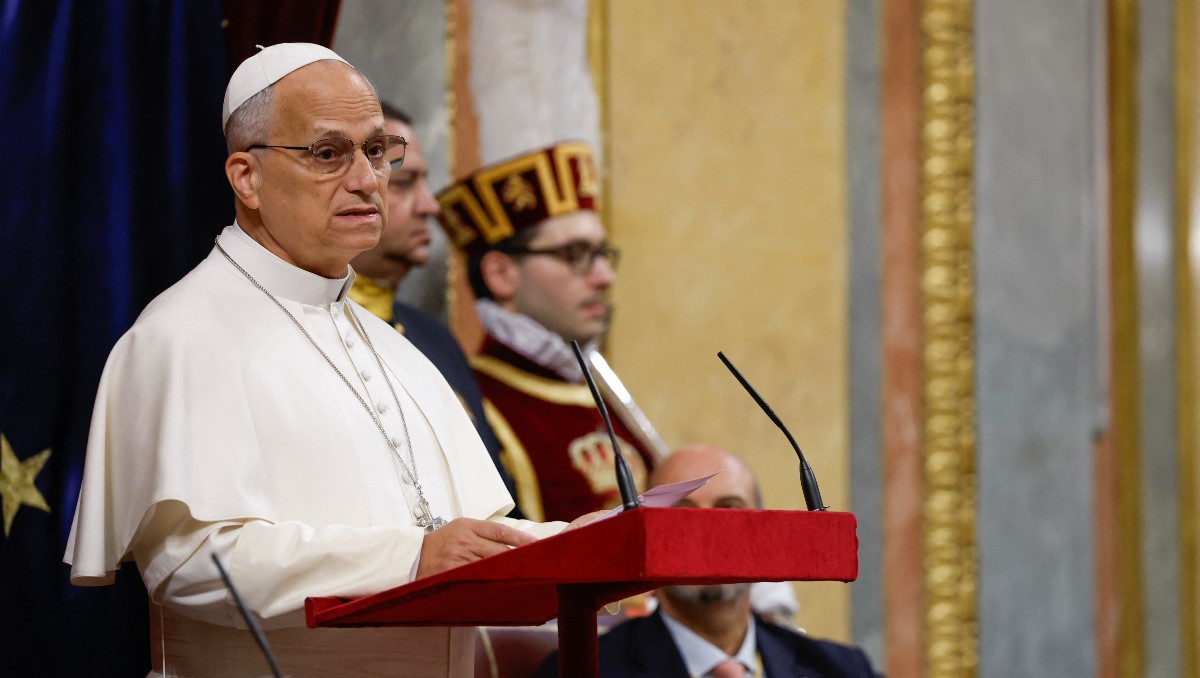 El Papa León XIV pronuncia un discurso durante una sesión conjunta del Parlamento español. | AFP