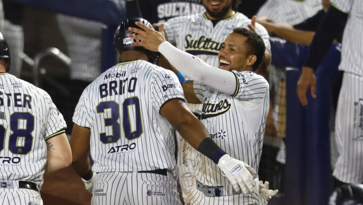 Sultanes derrotan a Tigres de Quintana Roo en el Walmart Park (Roberto Alanís)