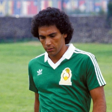 Hugo Sánchez, leyenda del futbol mexicano, recordó cuando pisó el Estadio Banorte de niño, donde nació su sueño de jugar un Mundial, el cual más tarde cumplió.