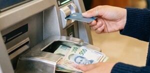 Con la tarjeta de crédito o TDC no hay periodo de gracia.