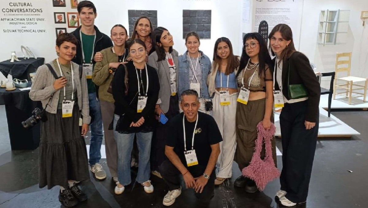 Alumnos de Anáhuac Puebla exhiben proyecto inspirado en la talavera | Cortesía