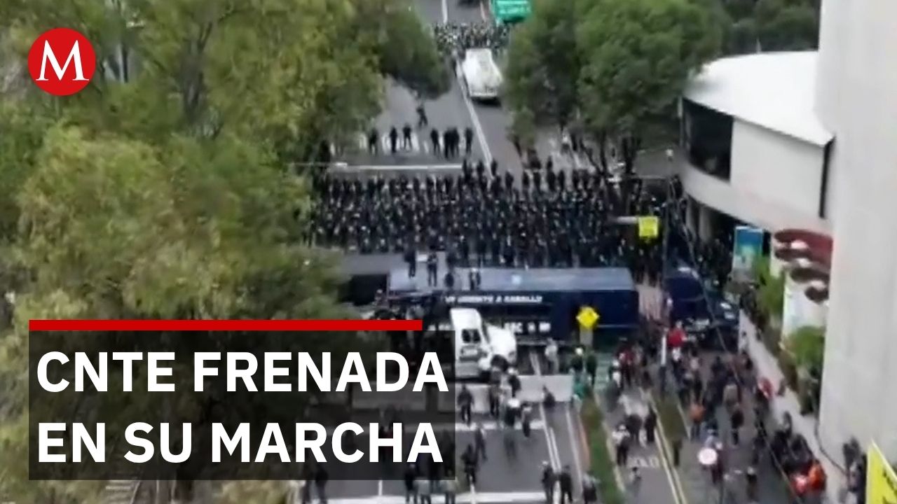 CNTE es frenada y no logra llegar al Estadio Banorte en movilización
