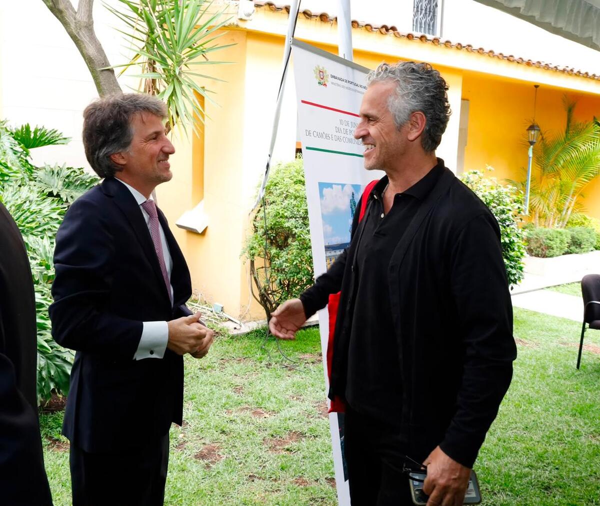 El embajador de Portugal Pedro Costa Pereira y José Luís Peixoto. (Foto: Gustavo Benítez)