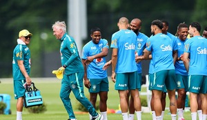 La Selección de Brasil, festejó el cumpleaños del entrenador Carlo Ancelotti previo a su debut ante Marruecos en la Copa del Mundo 2026.