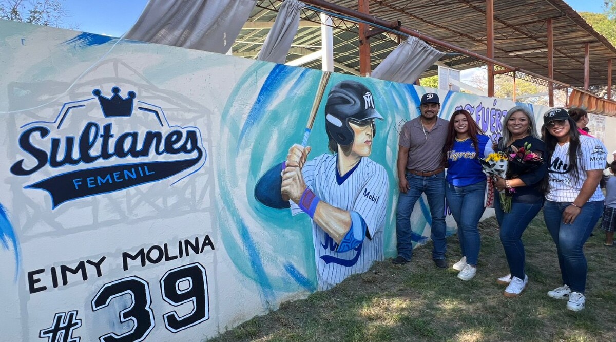 Eimy Molina, cátcher y campeona con Sultanes Femenil, recibe homenaje en Nuevo León (Cortesía)
