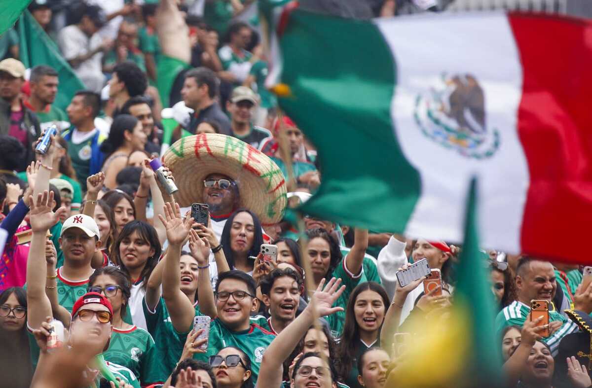 La elección Mexicana venció a Sudáfrica dos goles a cero | Foto: Araceli López