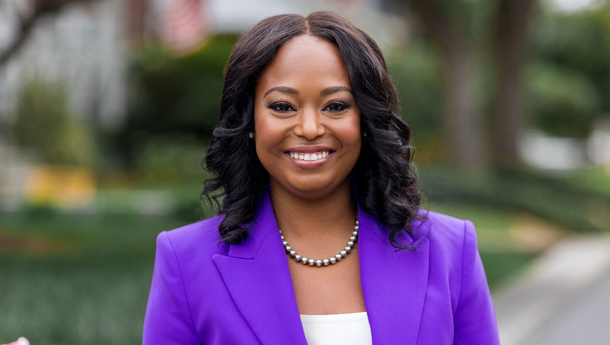 Janeese Lewis George, autoproclamada demócrata socialista, ya supera a su contrincante republicana | Foto: Especial