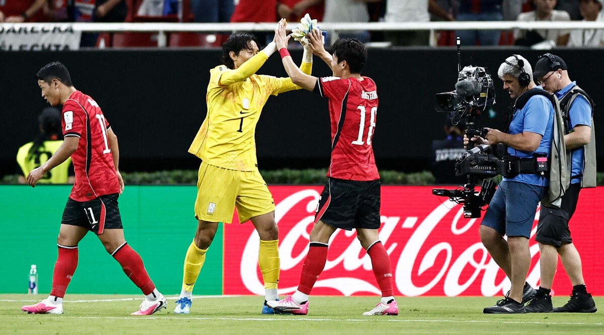 Kim Seung-gyu fue factor en la victoria de Corea sobre Chequia en su debut en el Mundial (AFP)