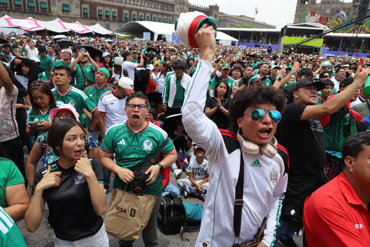 Reacciones en el Fan Fest del Zócalo Mundialista. |  Foto: Javier Ríos
