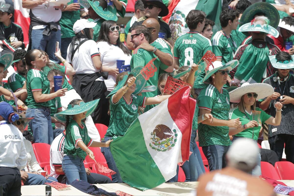 Sheinbaum informó que los 520 boletos para la Copa FIFA asignados al gobierno no se entregaron a funcionarios. | Foto: Ariel Ojeda