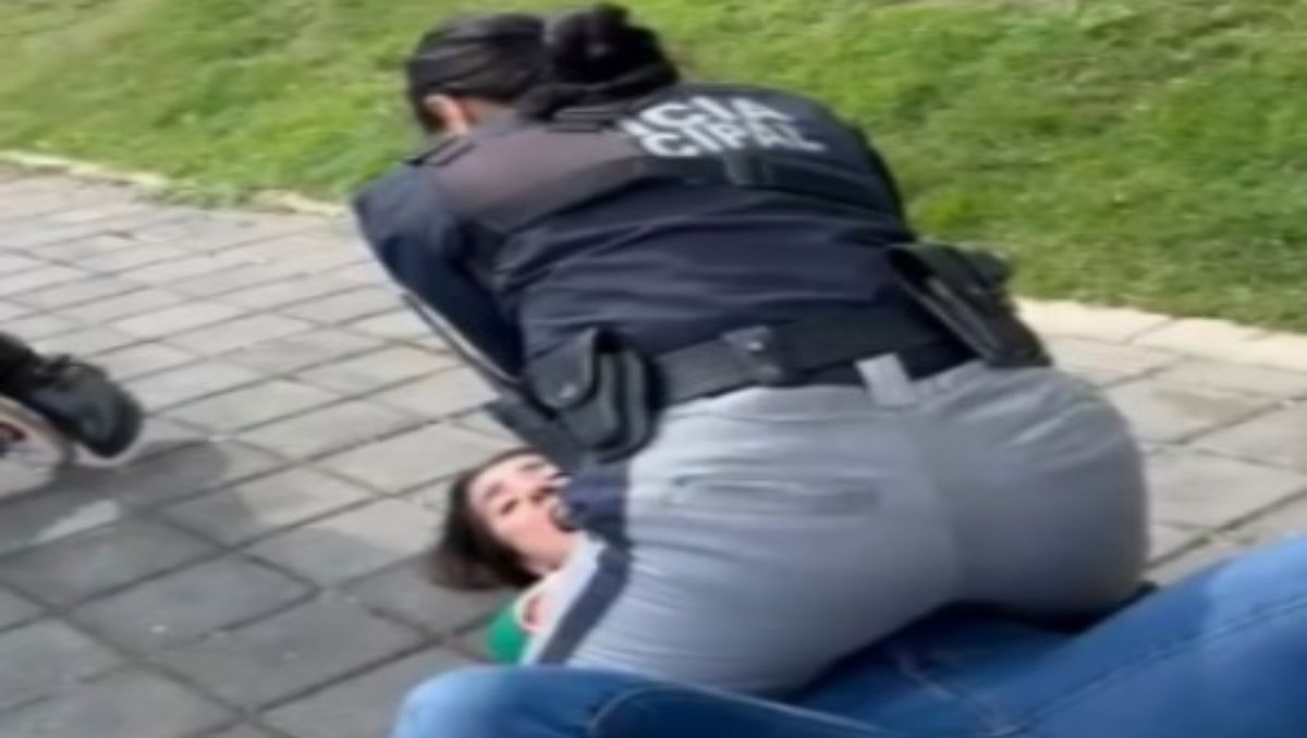 Video exhibe detención de mujer en Parque Intermunicipal | Redes sociales