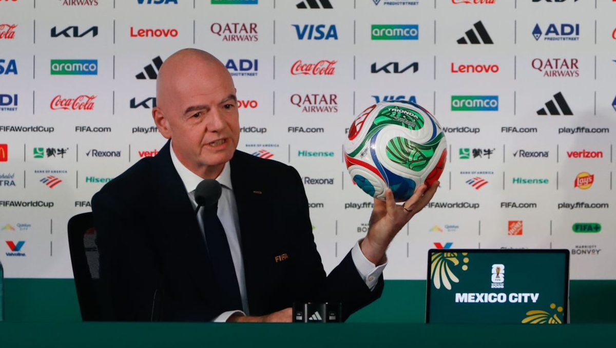 Infantino bromea con ampliar el Mundial a 64 selecciones (Ariana Pérez)