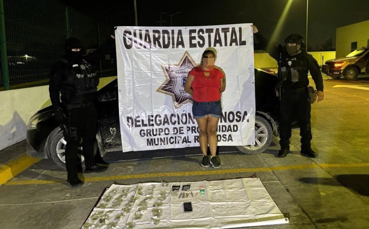 Mujer es puesta a disposición de la Fiscalía tras aseguramiento de drogas en Reynosa. | Cortesía: Vocería de Tamaulipas