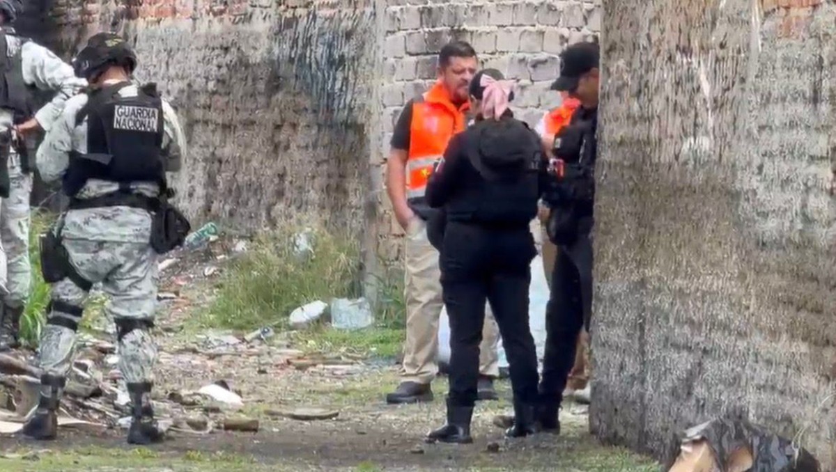 Autoridades acudieron al lugar del hallazgo en en el canal de Patria (Roberto Hurtado)